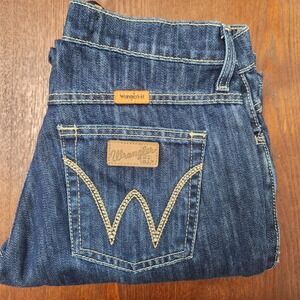 Wrangler Fire Resistant Bootcut Denim Womens size 5x32 Welding Safety Workwear